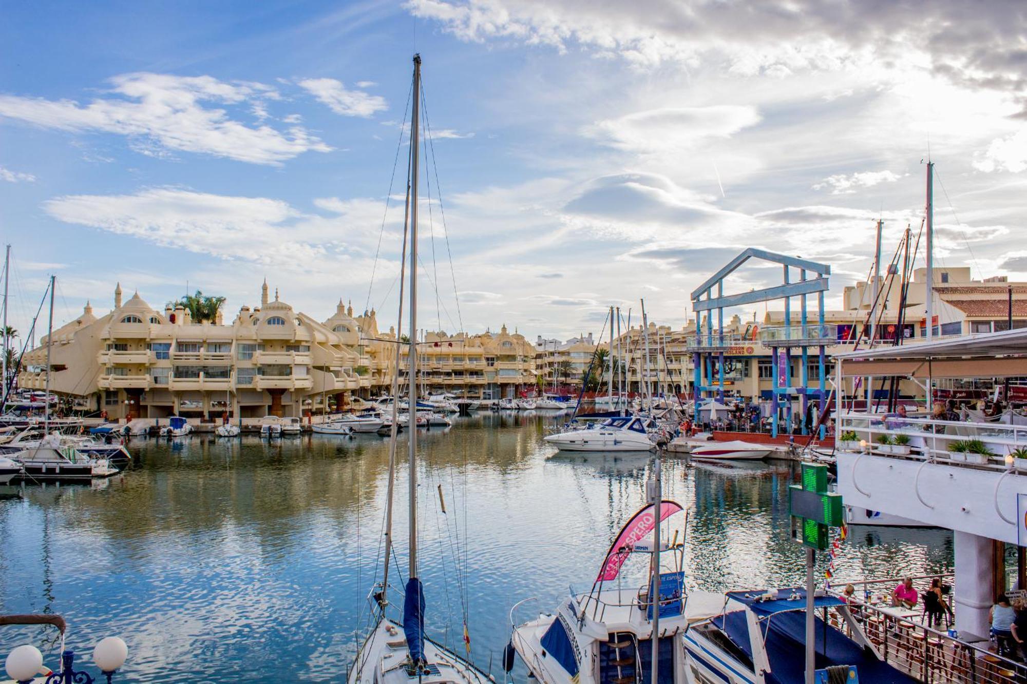 Benal Beach Suite Ii, Estudio Con Parque Acuatico Y Vistas Al Mar. Benalmádena Eksteriør bilde