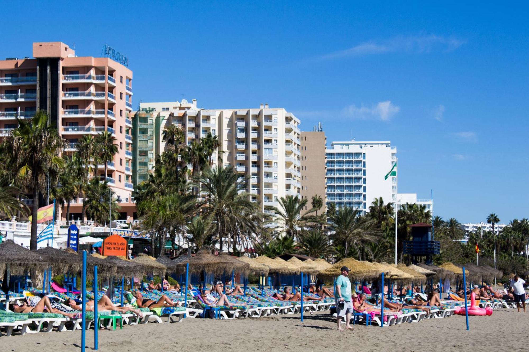 Benal Beach Suite Ii, Estudio Con Parque Acuatico Y Vistas Al Mar. Benalmádena Eksteriør bilde
