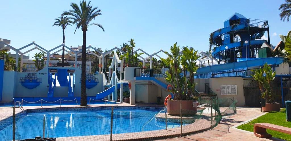 Benal Beach Suite Ii, Estudio Con Parque Acuatico Y Vistas Al Mar. Benalmádena Eksteriør bilde