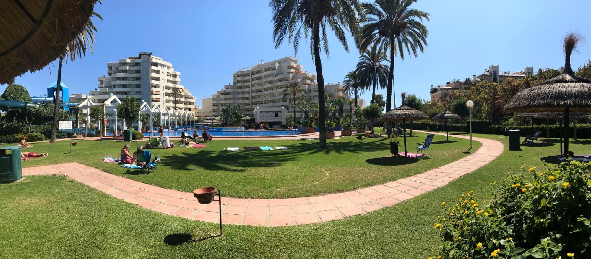 Benal Beach Suite Ii, Estudio Con Parque Acuatico Y Vistas Al Mar. Benalmádena Eksteriør bilde